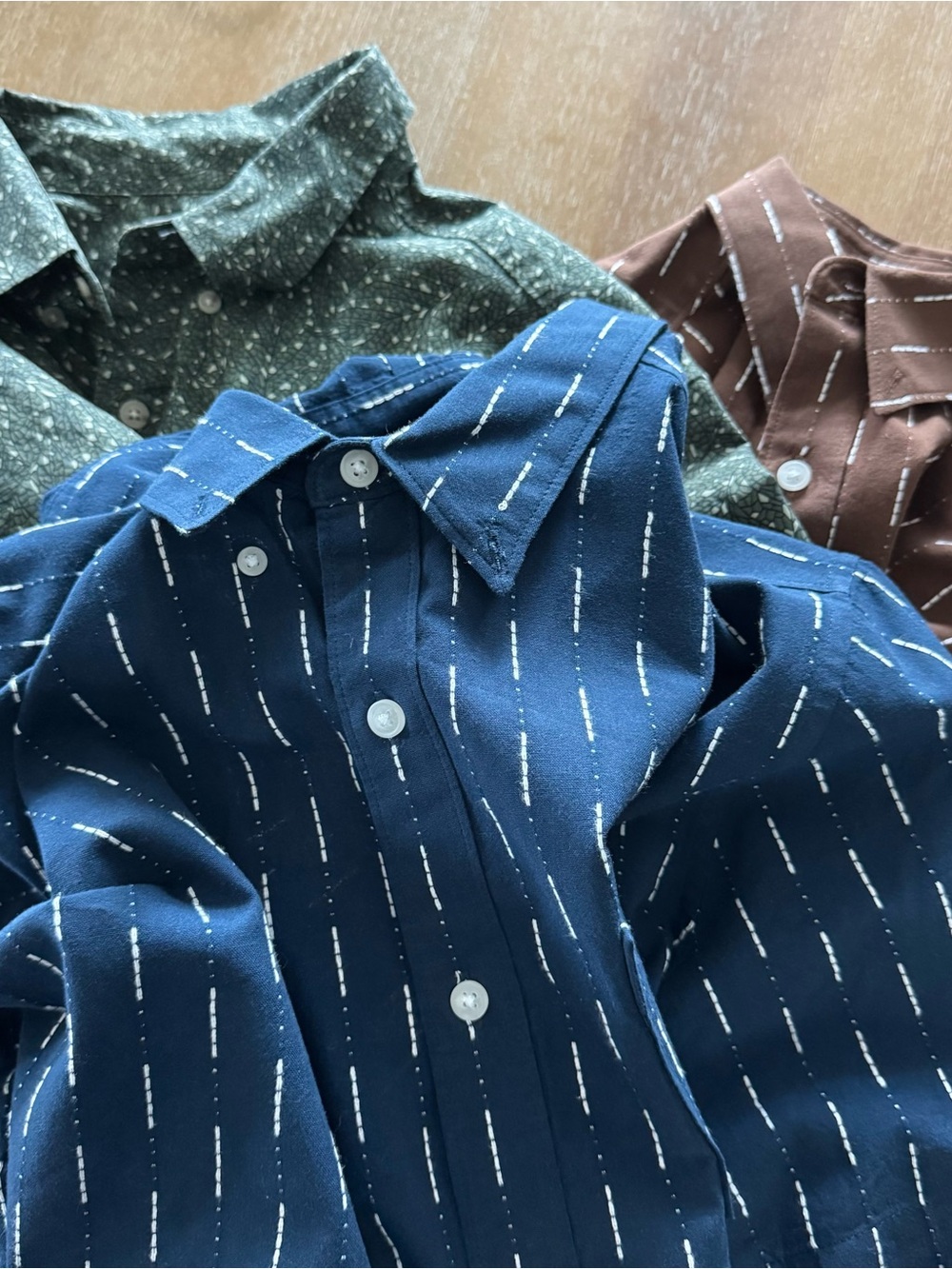 Like New set of 3 size large men’s button down shirts